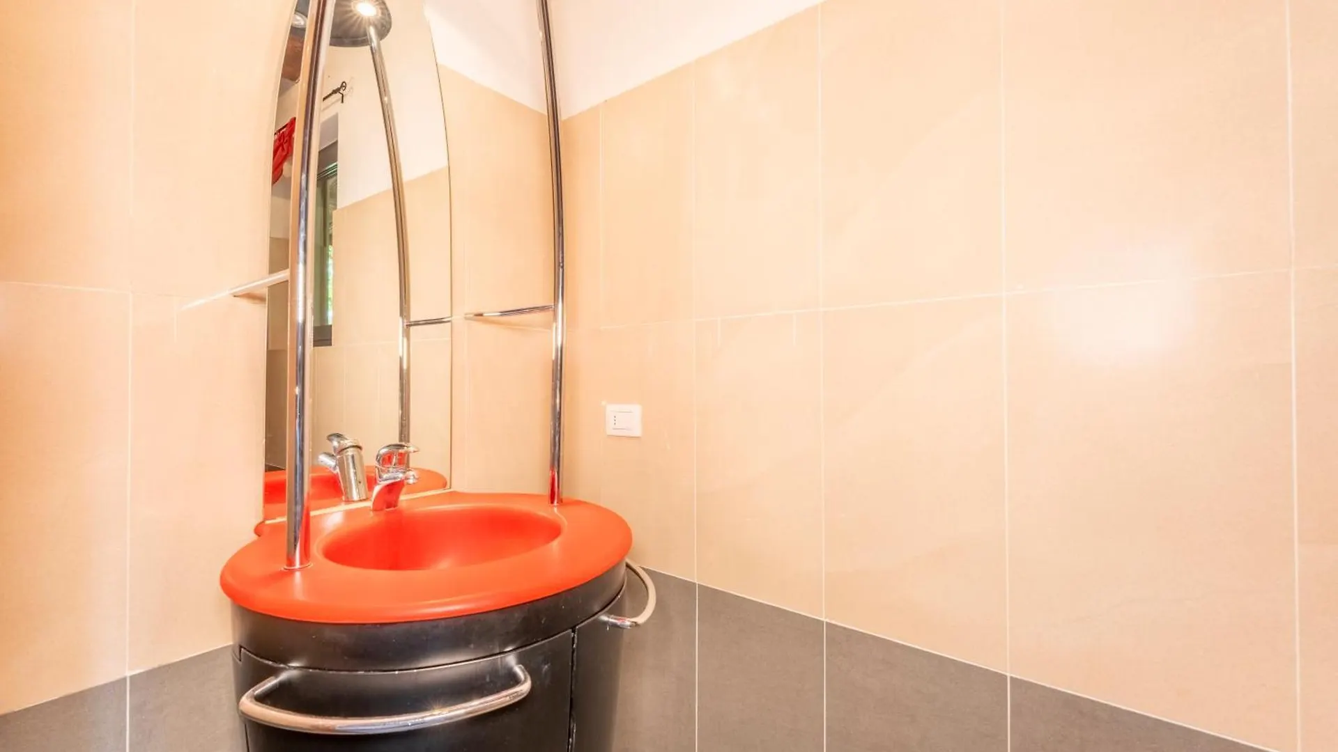 Leonardo Homes Vinci Apartament